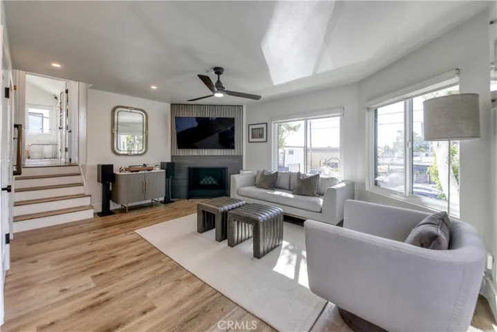 2910 3rd Avenue, Corona del Mar, California 92625