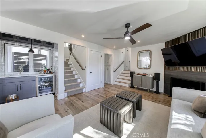 2910 3rd Avenue, Corona del Mar, California 92625
