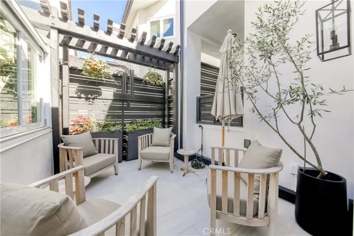 2910 3rd Avenue, Corona del Mar, California 92625