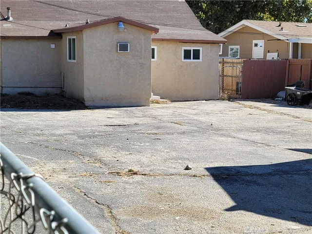 144 N Riverside Avenue, Rialto, California 92376