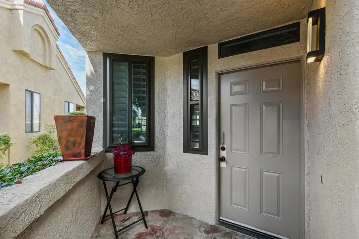 41370_Inverness Way_Entry