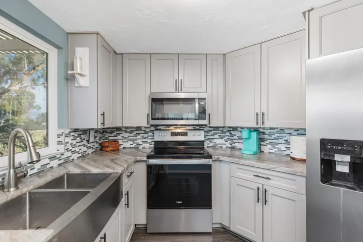 41370_Inverness Way_Updated Kitchen