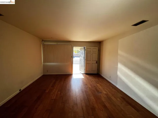 192 W Leland Rd, Pittsburg, California 94565
