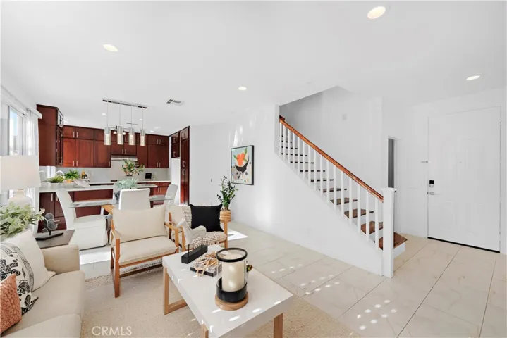 12 Calle Liberacion, Rancho Santa Margarita, California 92688