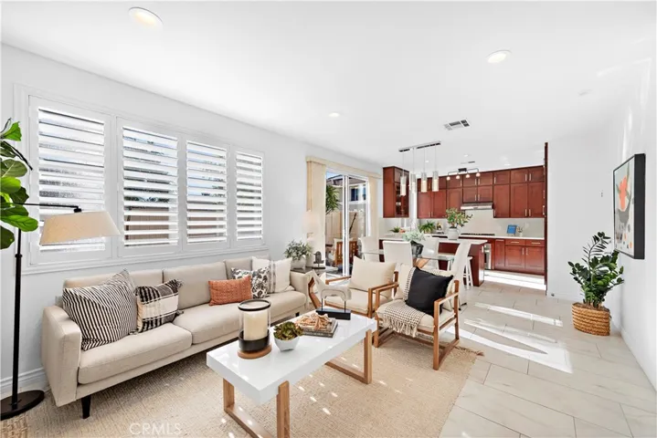 12 Calle Liberacion, Rancho Santa Margarita, California 92688