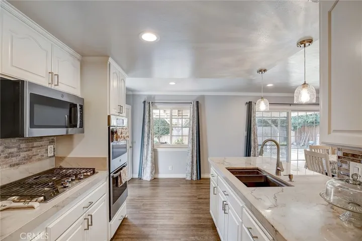 1522 E 20th Street, Santa Ana, California 92705