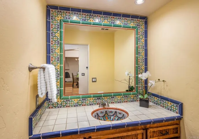 2202 Mountain Vista Dr, Encinitas, California 92024