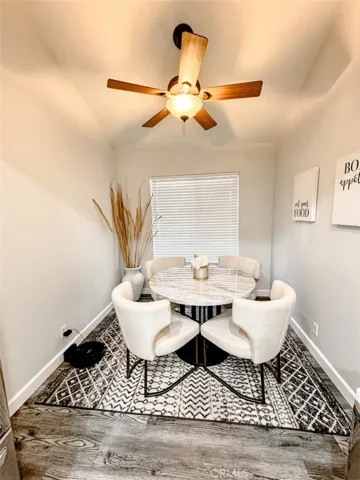 Breakfast nook