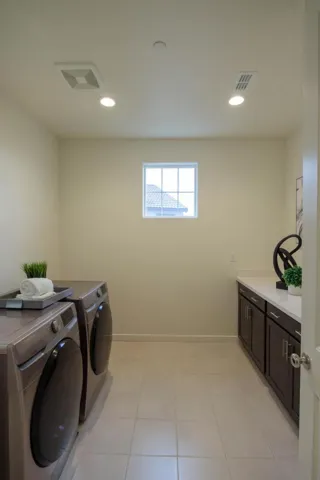 590 Tanoak Street, Hollister, California 95023