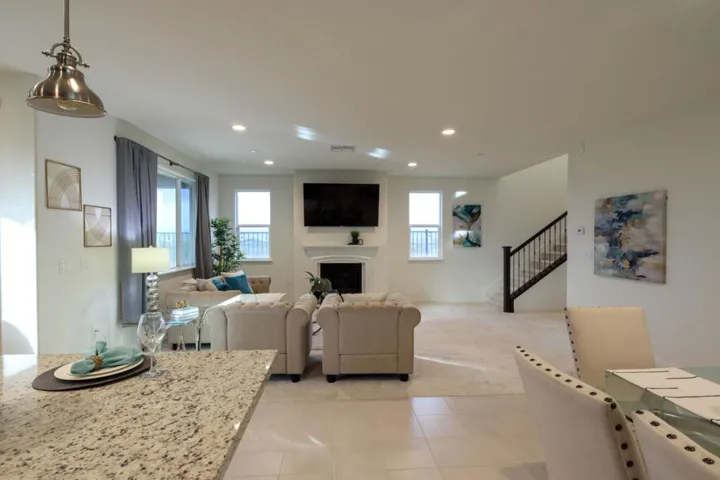 590 Tanoak Street, Hollister, California 95023