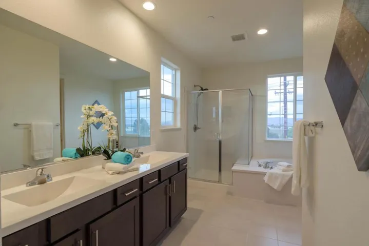 590 Tanoak Street, Hollister, California 95023