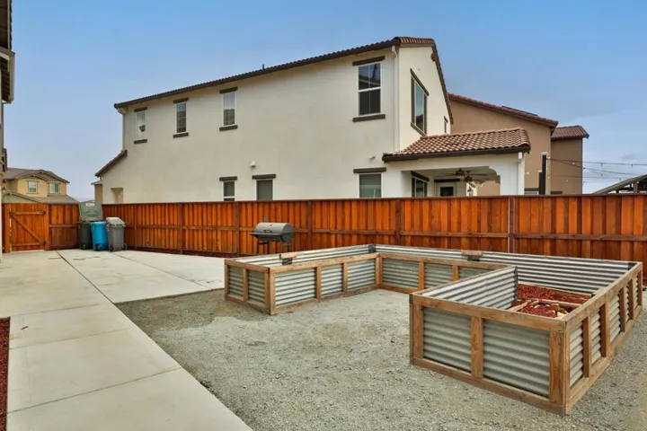 590 Tanoak Street, Hollister, California 95023
