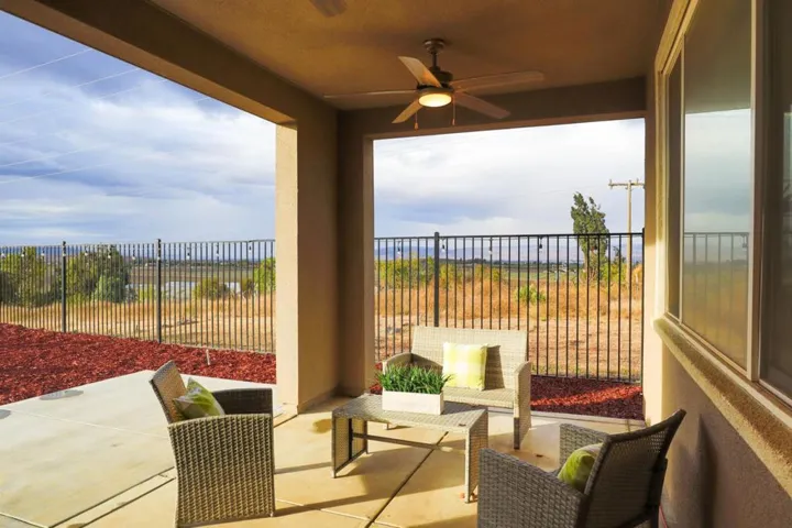 590 Tanoak Street, Hollister, California 95023