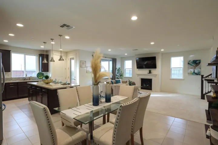 590 Tanoak Street, Hollister, California 95023