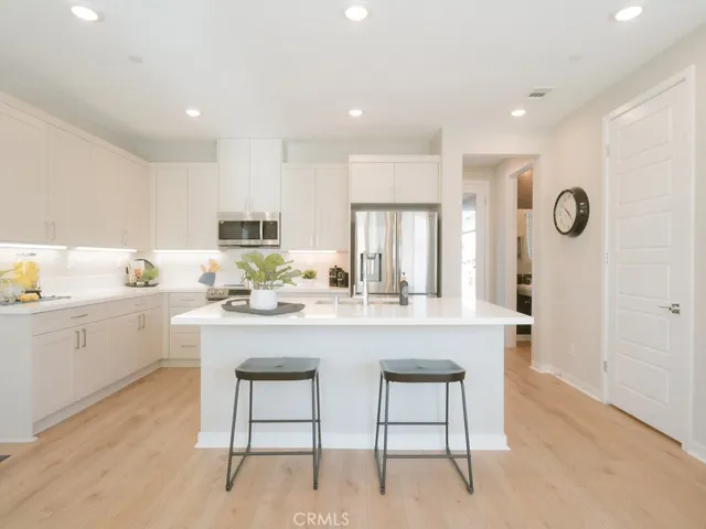 1442 W Plaza Del Amo, Torrance, California 90501