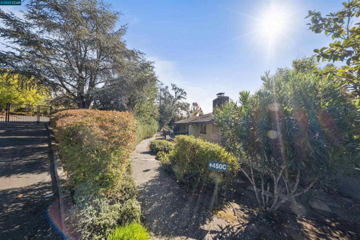 450 Las Casitas Unit C, Santa Rosa, California 95403
