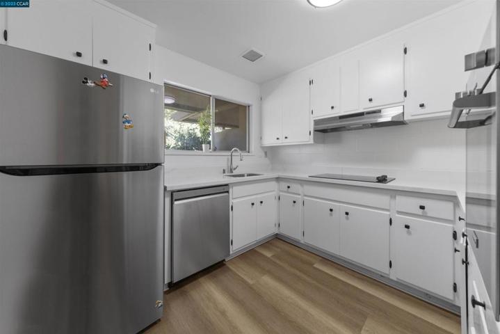 450 Las Casitas Unit C, Santa Rosa, California 95403