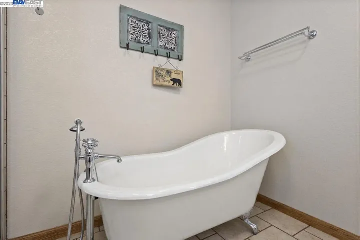 20485 Hekeke Lane, None, California 95346