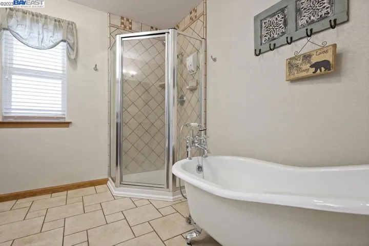 20485 Hekeke Lane, None, California 95346