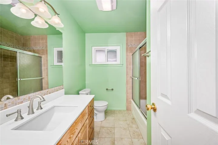 3006 N Oceanview Street, Orange, California 92865