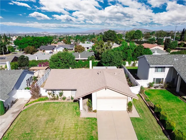1131 Via Santiago, Corona, California 92882