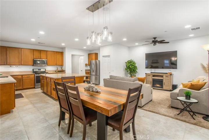 1204 Houstonia Lane, Beaumont, California 92223