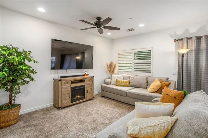1204 Houstonia Lane, Beaumont, California 92223