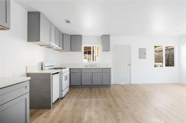822 W 42nd Place, Los Angeles, California 90037