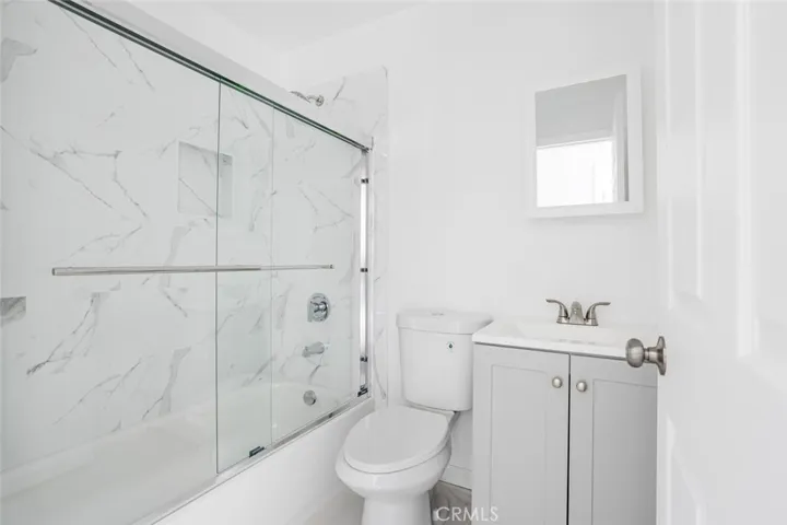 822 W 42nd Place, Los Angeles, California 90037