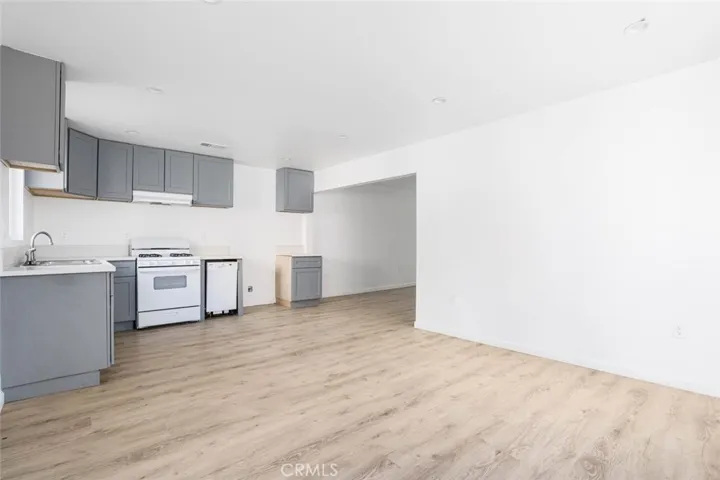 822 W 42nd Place, Los Angeles, California 90037
