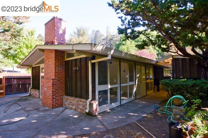 3015 Jordan Rd, Oakland, California 94602