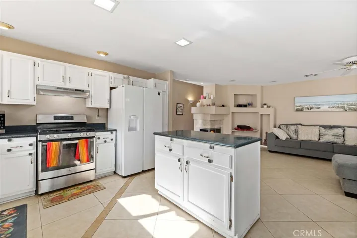 39460 Middleton Street, Palmdale, California 93551
