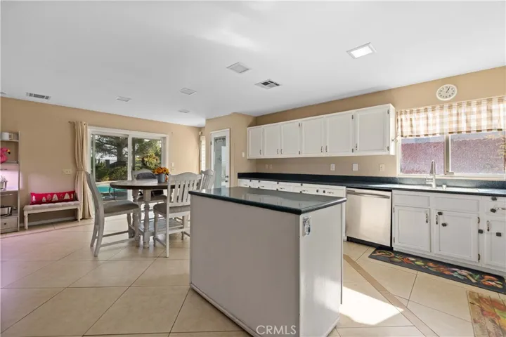 39460 Middleton Street, Palmdale, California 93551