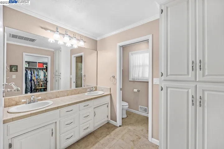 215 Primula Ct, Ripon, California 95366