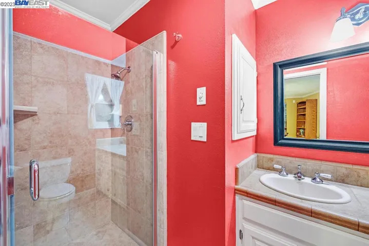 215 Primula Ct, Ripon, California 95366