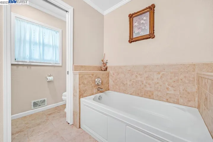 215 Primula Ct, Ripon, California 95366