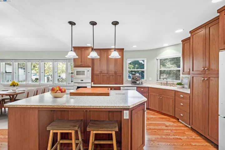 215 Primula Ct, Ripon, California 95366