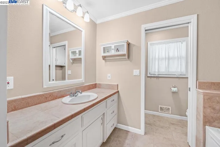 215 Primula Ct, Ripon, California 95366
