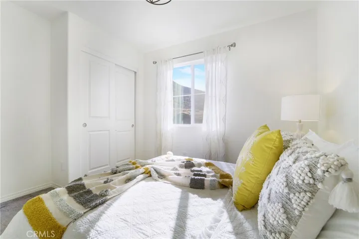32112 Prairie Crossing Drive, Winchester, California 92596