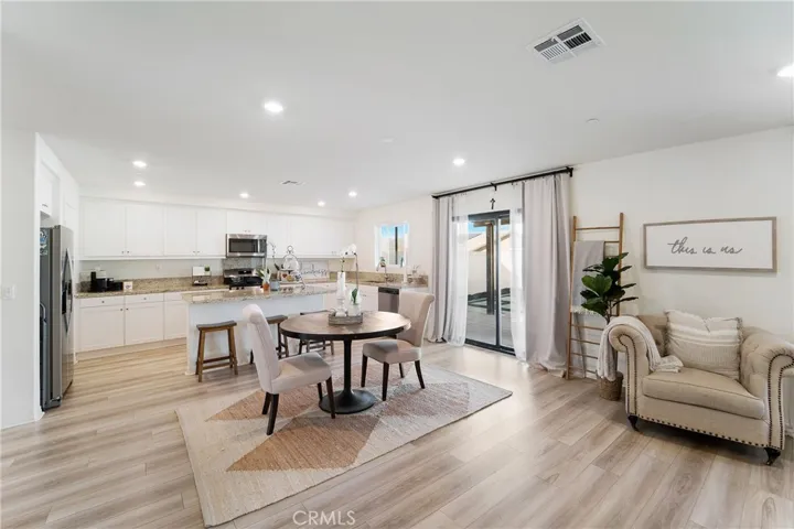 32112 Prairie Crossing Drive, Winchester, California 92596