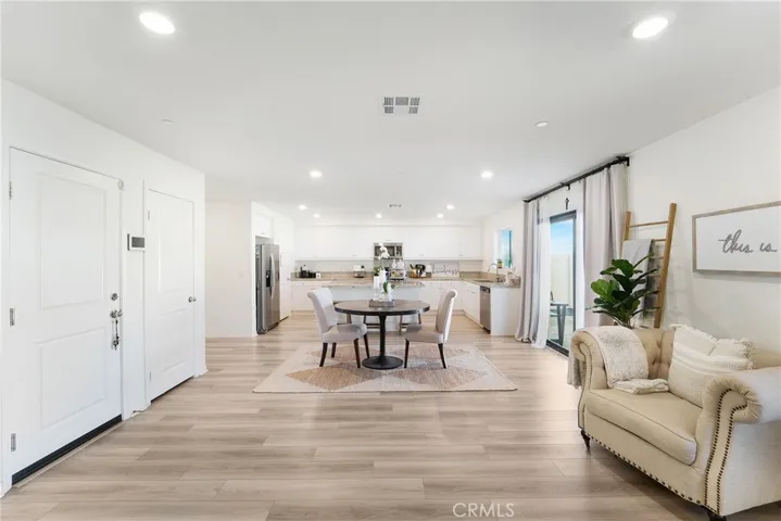 32112 Prairie Crossing Drive, Winchester, California 92596