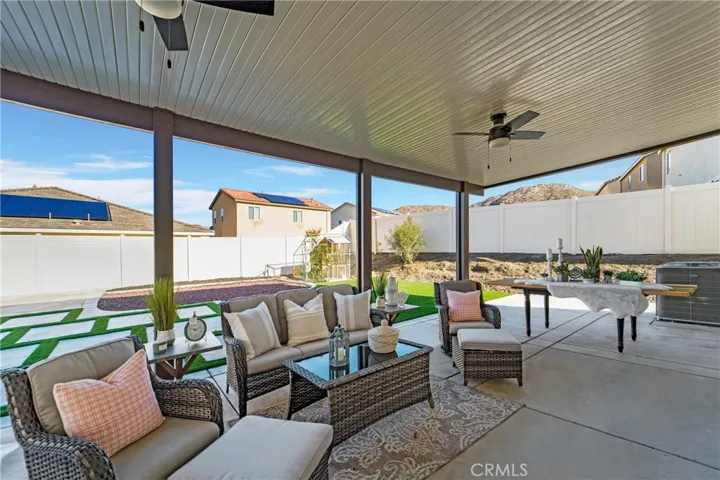 32112 Prairie Crossing Drive, Winchester, California 92596
