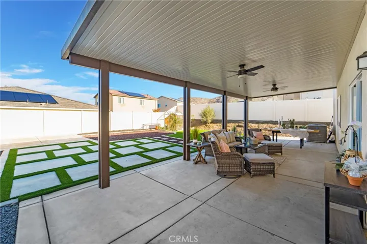 32112 Prairie Crossing Drive, Winchester, California 92596