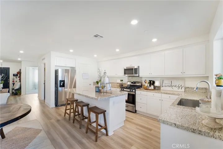 32112 Prairie Crossing Drive, Winchester, California 92596