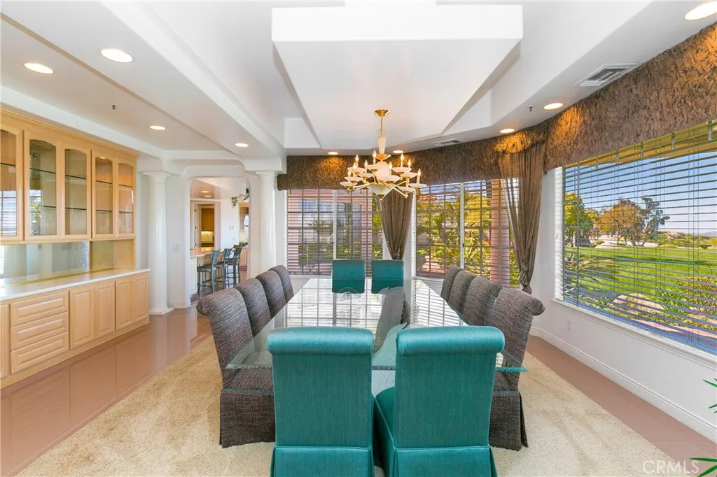 15980 Summit Crest Drive, Riverside, California 92506 home-pic-28