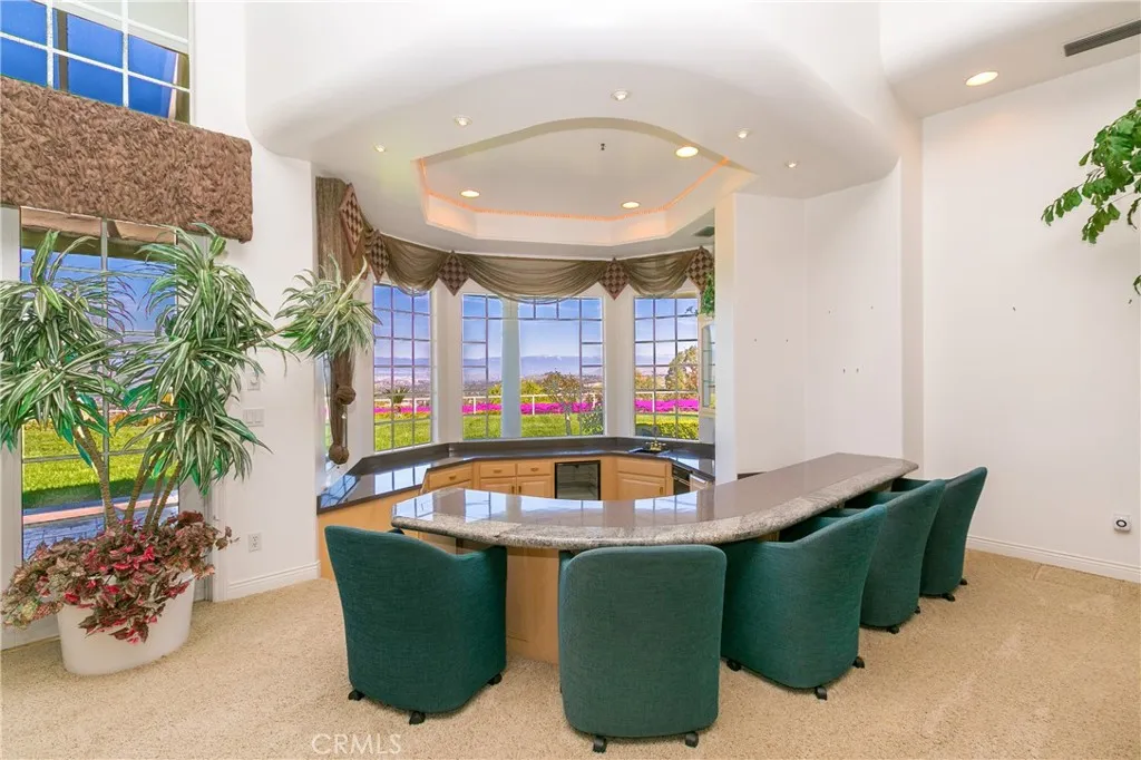 15980 Summit Crest Drive, Riverside, California 92506 home-pic-29
