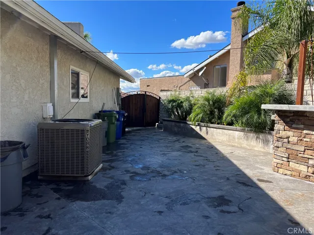 Side yard
