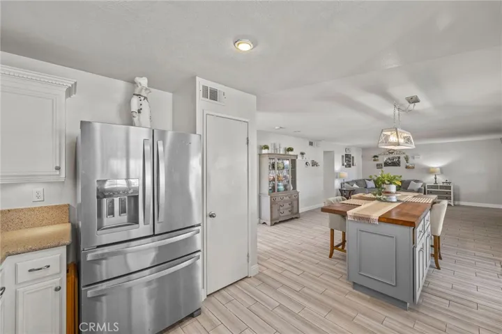 8992 Dahlia Drive, Corona, California 92883