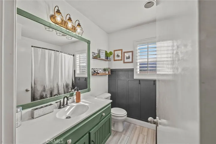 8992 Dahlia Drive, Corona, California 92883