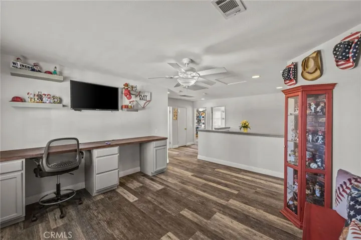 8992 Dahlia Drive, Corona, California 92883
